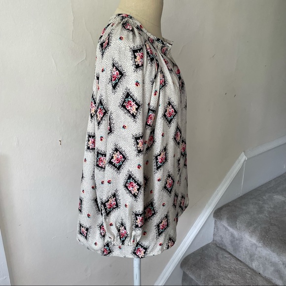 Tucker NYC Floral Diamond Dot Button Silk Blouse - Picture 4 of 9